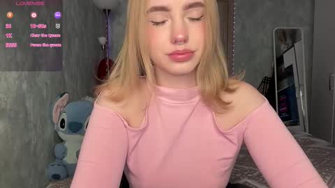 Snapshot of dark_side1213 chatting on 27, 11, 2025 Darkside online show from 27, 11, 2025