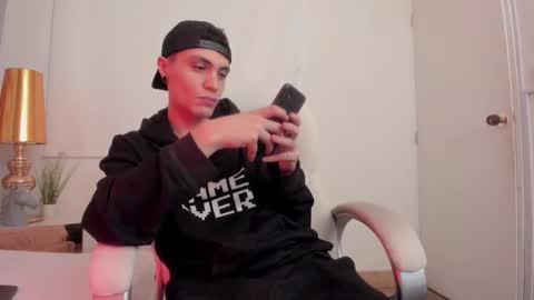 dark_sun333 online show from 1, 11, 2025