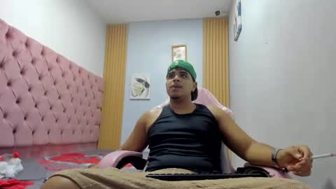 Snapshot of darkalphax01 chatting on 18, 12, 2025 darkalphax01 online show from 18, 12, 2025