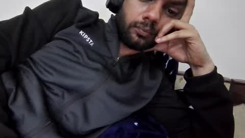 Snapshot of darkbud03 chatting on 3, 3, 2026 just a guy online show from 3, 3, 2026
