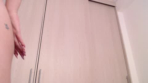  Candy   online show from 17, 1, 2025