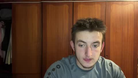 Snapshot of darkhoneyx1 chatting on 26, 4, 2026 Alex online show from 26, 4, 2026