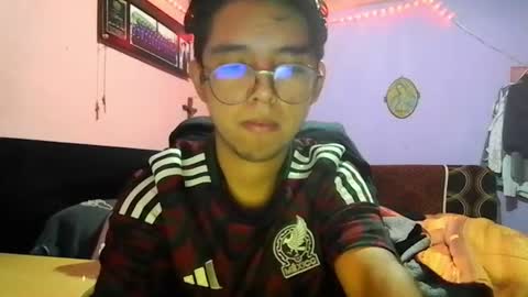 Snapshot of darknex_ chatting on 28, 6, 2026 Jose Ian online show from 28, 6, 2026