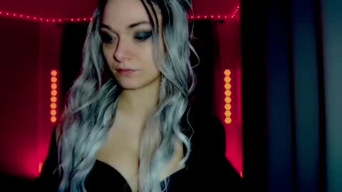 Snapshot of darkskullmistress chatting on 24, 3, 2026 roseredgoddess online show from 24, 3, 2026