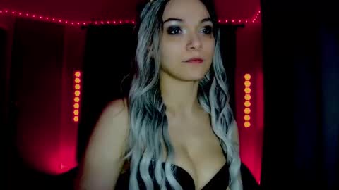 Snapshot of darkskullmistress chatting on 31, 3, 2026 roseredgoddess online show from 31, 3, 2026