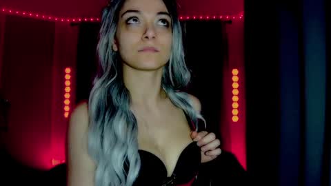 Snapshot of darkskullmistress chatting on 6, 4, 2026 roseredgoddess online show from 6, 4, 2026