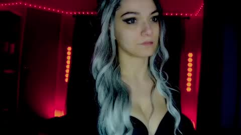 Snapshot of darkskullmistress chatting on 21, 4, 2026 roseredgoddess online show from 21, 4, 2026