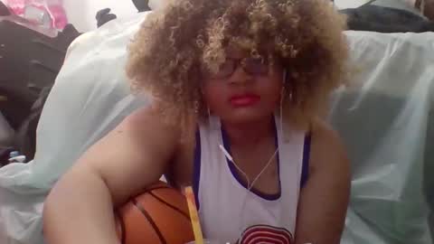 Snapshot of darksundaze chatting on 11, 4, 2026 DarkSundaze online show from 11, 4, 2026