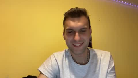 Snapshot of darktempt_ chatting on 1, 12, 2025 Nick online show from 1, 12, 2025