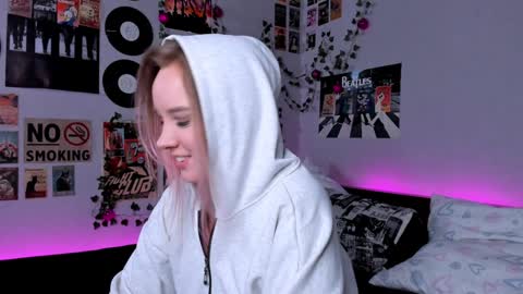 Snapshot of darleneferran chatting on 6, 1, 2025 lina online show from 6, 1, 2025