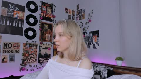 Snapshot of darleneferran chatting on 25, 1, 2025 lina online show from 25, 1, 2025