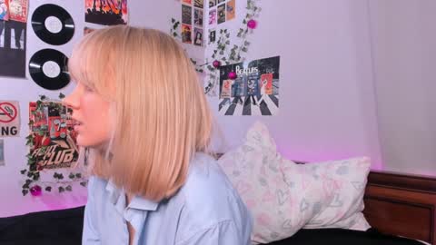 Snapshot of darleneferran chatting on 8, 2, 2025 lina online show from 8, 2, 2025
