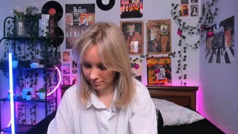 Snapshot of darleneferran chatting on 3, 3, 2025 lina online show from 3, 3, 2025