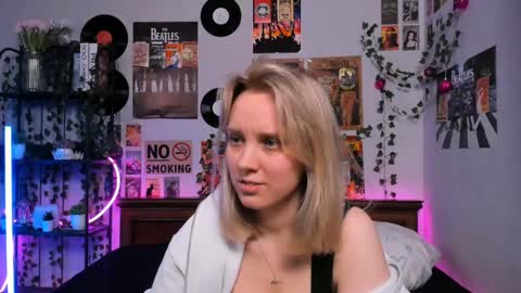 Snapshot of darleneferran chatting on 5, 3, 2025 lina online show from 5, 3, 2025