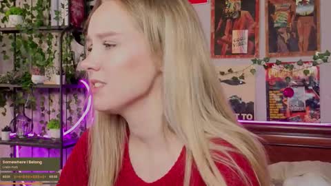 Snapshot of darleneferran chatting on 22, 9, 2025 lina online show from 22, 9, 2025