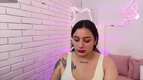 Snapshot of darling_tay chatting on 17, 9, 2025 Darling online show from 17, 9, 2025
