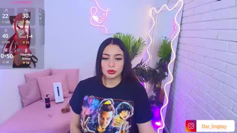 Snapshot of darling_tay chatting on 2, 10, 2025 Darling online show from 2, 10, 2025