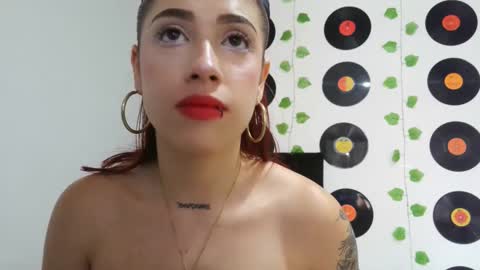 Snapshot of darlyhooper1_ chatting on 10, 12, 2024 Darlyhooper online show from 10, 12, 2024