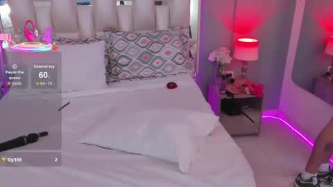 Snapshot of darlyn_tenderhot__ chatting on 15, 9, 2025 darlyn_tenderhot__ online show from 15, 9, 2025