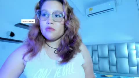 Snapshot of darsyrivers chatting on 26, 4, 2026 Darsy online show from 26, 4, 2026