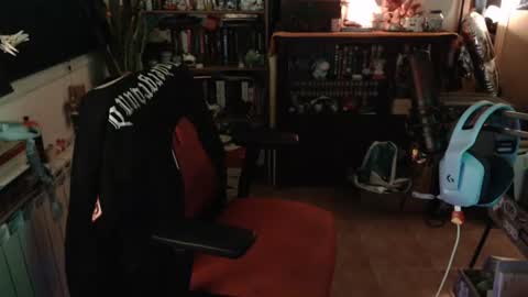 Snapshot of darthlynx chatting on 1, 8, 2026 Lynx online show from 1, 8, 2026