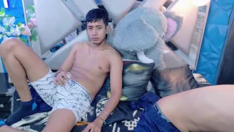 darwinandbrayan online show from 4, 12, 2025