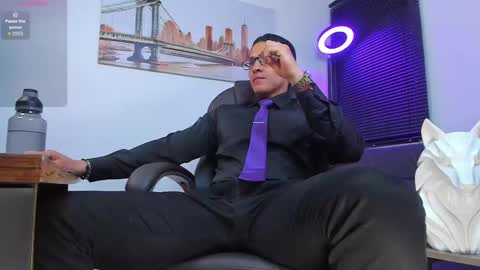 Snapshot of dash_bukoski chatting on 10, 9, 2025 Dash online show from 10, 9, 2025