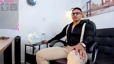 Snapshot of dash_bukoski chatting on 13, 10, 2025 Dash online show from 13, 10, 2025