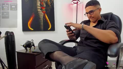 Snapshot of dash_bukoski chatting on 31, 10, 2025 Dash online show from 31, 10, 2025