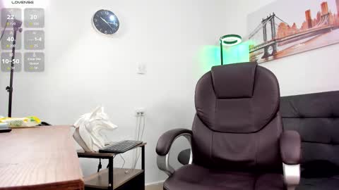 Snapshot of dash_bukoski chatting on 1, 11, 2025 Dash online show from 1, 11, 2025