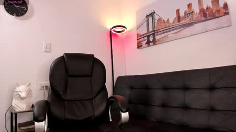 Snapshot of dash_bukoski chatting on 24, 11, 2025 Dash online show from 24, 11, 2025