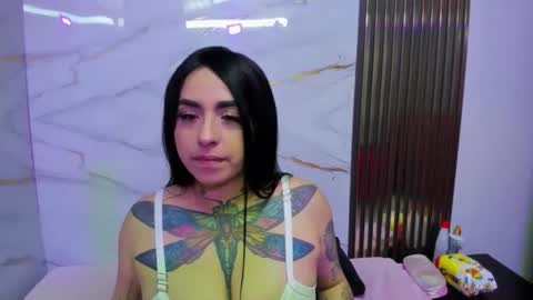 Snapshot of dashamiller_ chatting on 15, 12, 2025 dashamiller_ online show from 15, 12, 2025