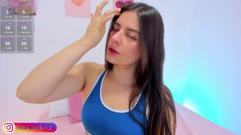 Snapshot of dashanovikov chatting on 17, 11, 2025 Dasha online show from 17, 11, 2025