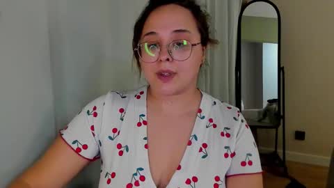 Snapshot of dashaprivet chatting on 30, 11, 2025 dashaprivet online show from 30, 11, 2025