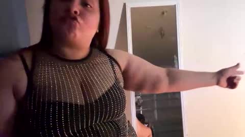 Snapshot of datbishyoumiss chatting on 13, 11, 2025 DatbishYoumiss online show from 13, 11, 2025