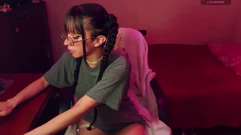Snapshot of daturastramonium_ chatting on 16, 11, 2025 Marie Anne online show from 16, 11, 2025