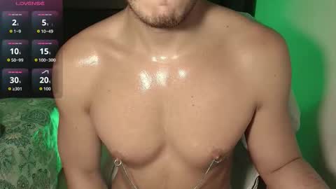 Snapshot of dave02_ chatting on 23, 10, 2025 David online show from 23, 10, 2025