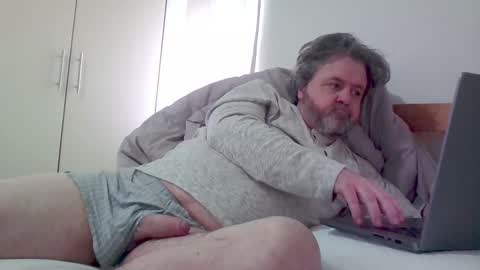 Snapshot of davenotts27179 chatting on 26, 2, 2025 Dave notts online show from 26, 2, 2025