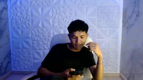 Snapshot of davexxx_ chatting on 11, 6, 2026 Dave online show from 11, 6, 2026