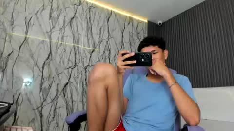 Snapshot of davexxx_ chatting on 14, 6, 2026 Dave online show from 14, 6, 2026