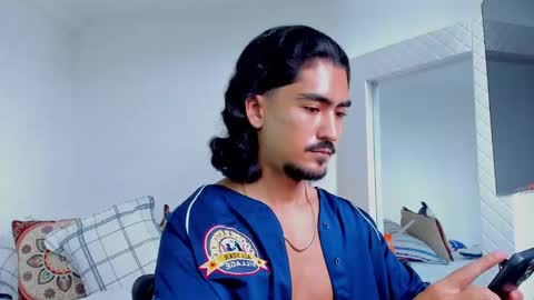 Snapshot of david_johnson372 chatting on 14, 9, 2025 Hey im David that loves to explore and speak their fantasies. Very open talktative and nice. Feel free to chat with me online show from 14, 9, 2025