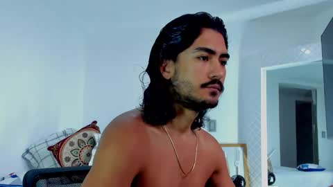 Snapshot of david_johnson372 chatting on 23, 10, 2025 Hey im David that loves to explore and speak their fantasies. Very open talktative and nice. Feel free to chat with me online show from 23, 10, 2025