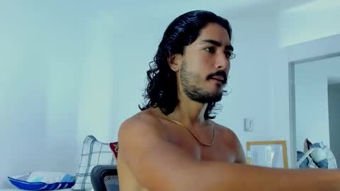 Snapshot of david_johnson372 chatting on 27, 10, 2025 Hey im David that loves to explore and speak their fantasies. Very open talktative and nice. Feel free to chat with me online show from 27, 10, 2025