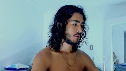 Snapshot of david_johnson372 chatting on 25, 11, 2025 Hey im David that loves to explore and speak their fantasies. Very open talktative and nice. Feel free to chat with me online show from 25, 11, 2025