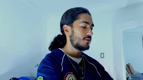 Snapshot of david_johnson372 chatting on 30, 11, 2025 Hey im David that loves to explore and speak their fantasies. Very open talktative and nice. Feel free to chat with me online show from 30, 11, 2025