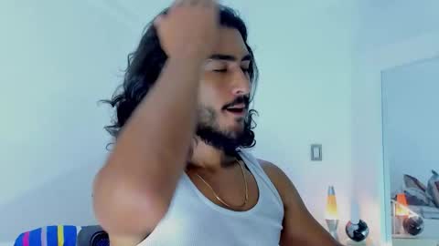 Snapshot of david_johnson372 chatting on 15, 12, 2025 Hey im David that loves to explore and speak their fantasies. Very open talktative and nice. Feel free to chat with me online show from 15, 12, 2025