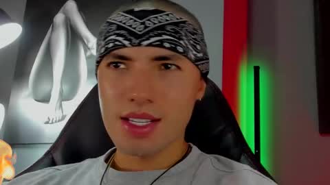 Snapshot of david_jons7 chatting on 29, 9, 2025 David Jons online show from 29, 9, 2025