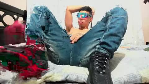 Snapshot of david_latin666_ chatting on 11, 4, 2026 David online show from 11, 4, 2026