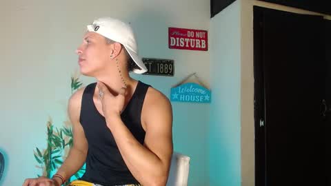 Snapshot of david_neill chatting on 22, 12, 2024 David Neill online show from 22, 12, 2024