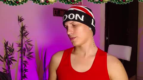 Snapshot of david_neill chatting on 23, 12, 2024 David Neill online show from 23, 12, 2024